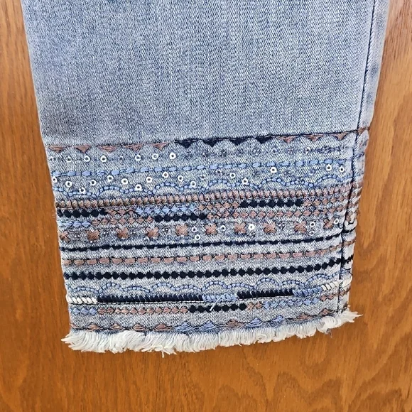 CHARLIE B Light Blue Skinny Jeans with Layered Frayed Hem - Picture 3 of 6